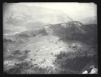 Photo ancienne montrant le réseau de drainage dans la région du Verney en 1933