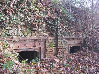 Voici la base d'un four de briquetier-tuilier (XIXe siècle)