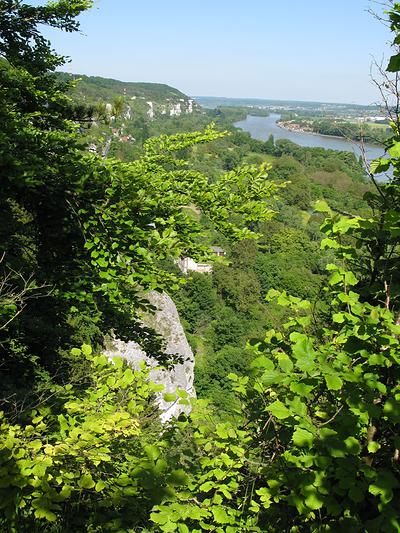 Le long du circuit des troglodytes, quelques beaux panoramas sur la Seine et ses coteaux