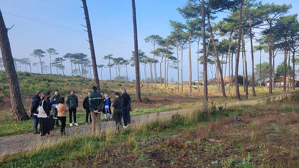 Photo en forêt de La Teste des équipes de l'ONF de l'agence Landes Nord-Aquitaine