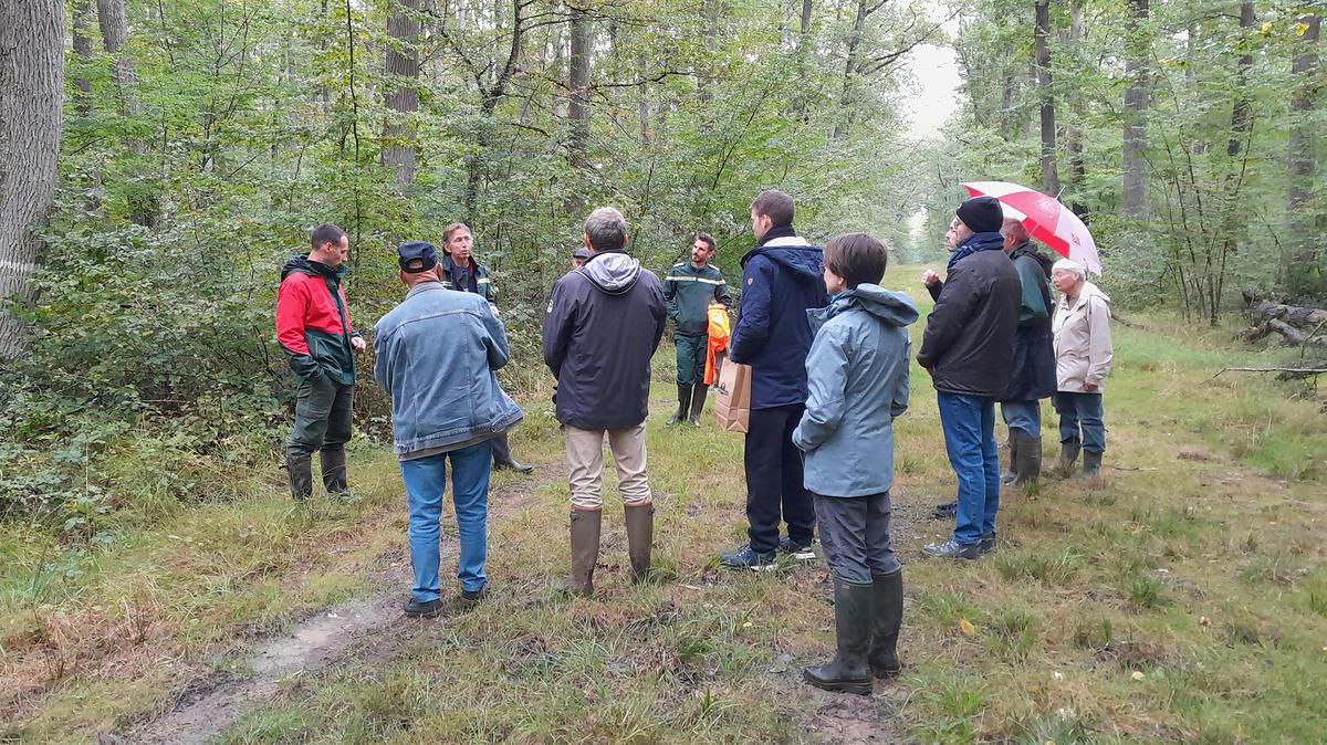 Comme le souligne la technicienne forestière Aurélie Ferté-Ledemé, des rencontres précieuses pour échanger sur la gestion multifonctionnelle et durable des forêts publiques et les actions concrètes des équipes ONF face au dérèglement climatique.