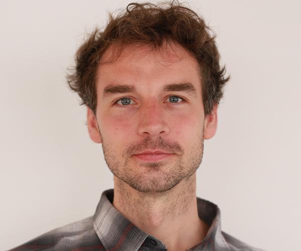 Portrait d'Olivier Van den bossche, chargé de mission à la Direction des relations institutionnelles, de l’outre-mer et de la Corse à l'ONF